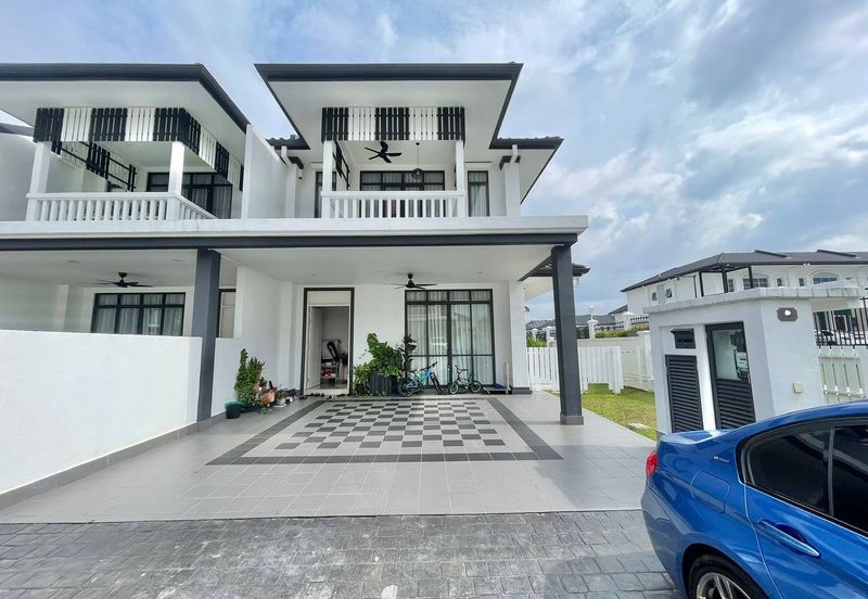 Mellowood @ Eco Majestic