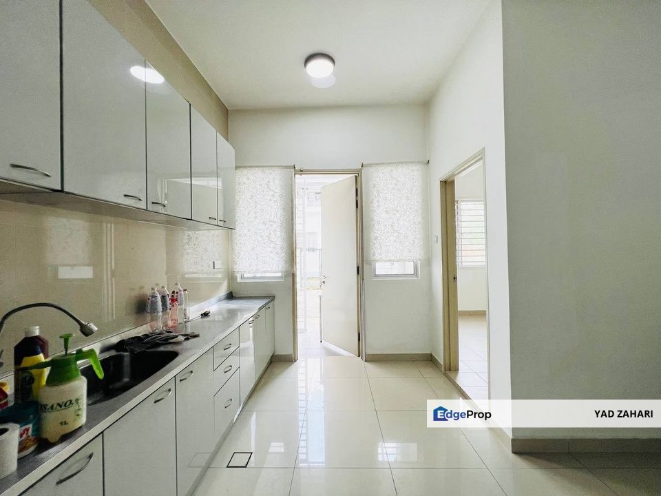 Elmina Ariza, Seksyen U16 Shah Alam | Double Storey Terrace 4 Bedrooms | RM745K - With Extra land 16FT and Cheapest, Selangor, Shah Alam