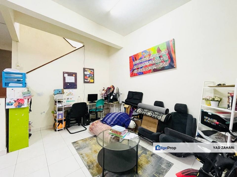 Alam Budiman, Shah Alam | Double Storey Terrace 4 Bedrooms | RM670K - Endlot, Below MV, Extra Parking & Individual Title, Selangor, Shah Alam