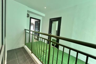 Sungai Ramal, Bangi | RM300K - Strategic Location, Freehold & 2 units Covered Parking