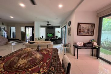 Bangi Lakehill Villas