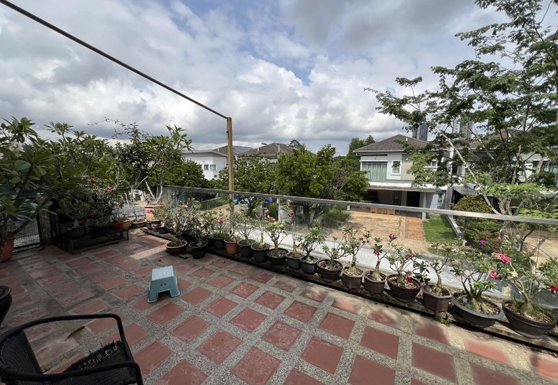 Bangi Lakehill Villas