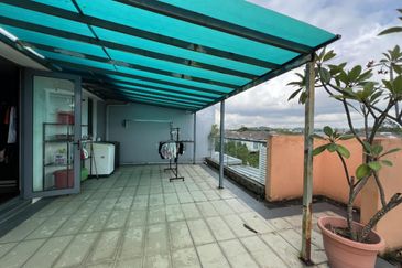 Bangi Lakehill Villas