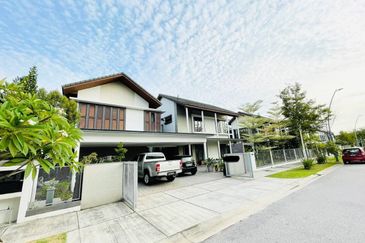 Tiana Elmina Gardens