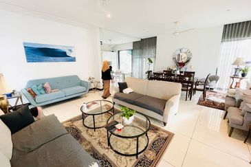 Tiana Elmina Gardens