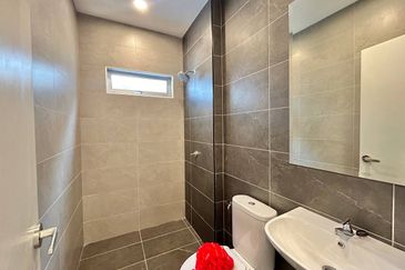 Kajang, Selangor | New Project 3 Bedrooms | RM390K- Near MRT, Cashback 30K, Easy Access to Highway