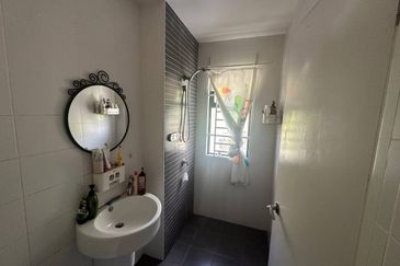 Cahaya SPK, Seksyen U9