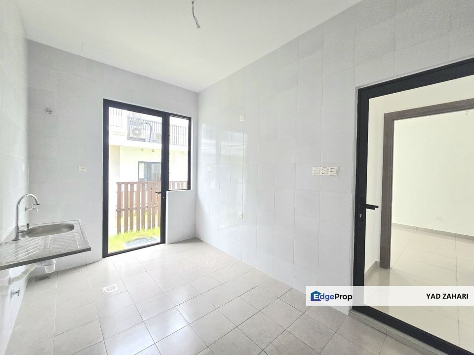 Setia Safiro, Cyberjaya | Double Storey Terrace 4 Bedrooms | RM1.6M - Endlot, Gated Guarded & Beautiful Spanish Living and Landscape, Selangor, Cyberjaya