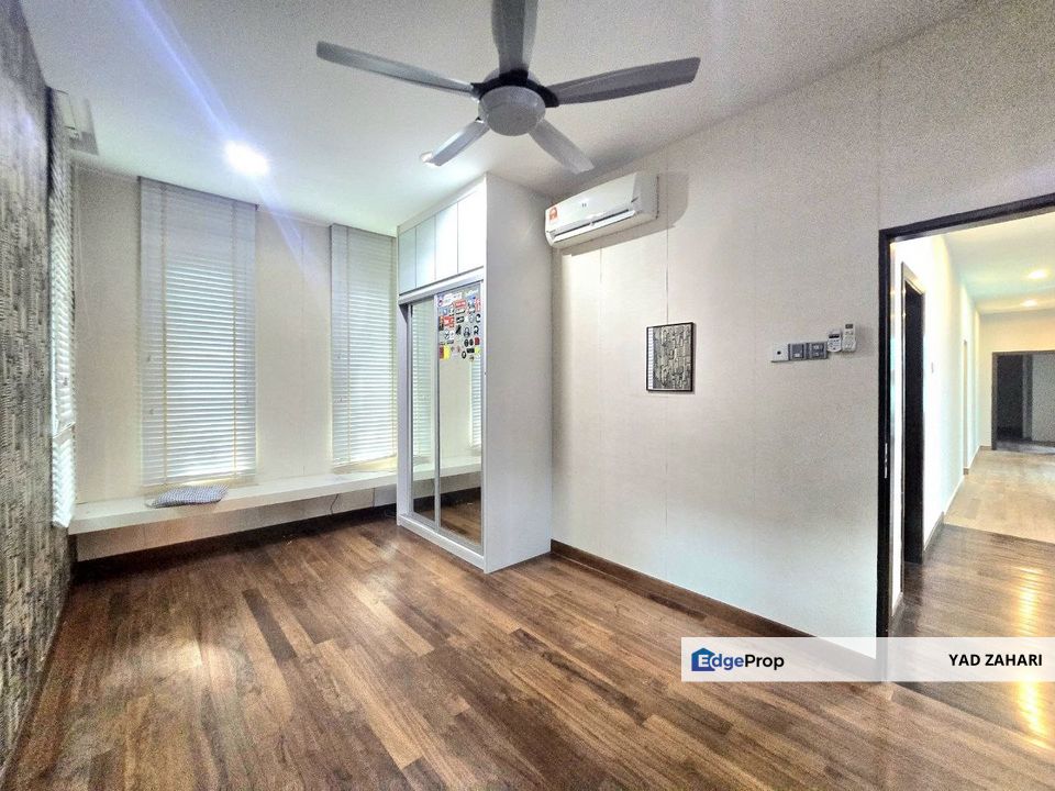 Taman Ampang Utama, Ampang | Single Storey Bungalow 6 Bedrooms | RM3.5M - With Extra Land, Private Swimming Pool & Partial Furnished, Selangor, Ampang