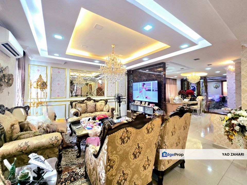 Jalan Aman Perdana, Klang | Bungalow 5 Bedrooms | RM1.17M - Renovated, Fully Furnished, Gated Guarded and Below MV, Selangor, Klang