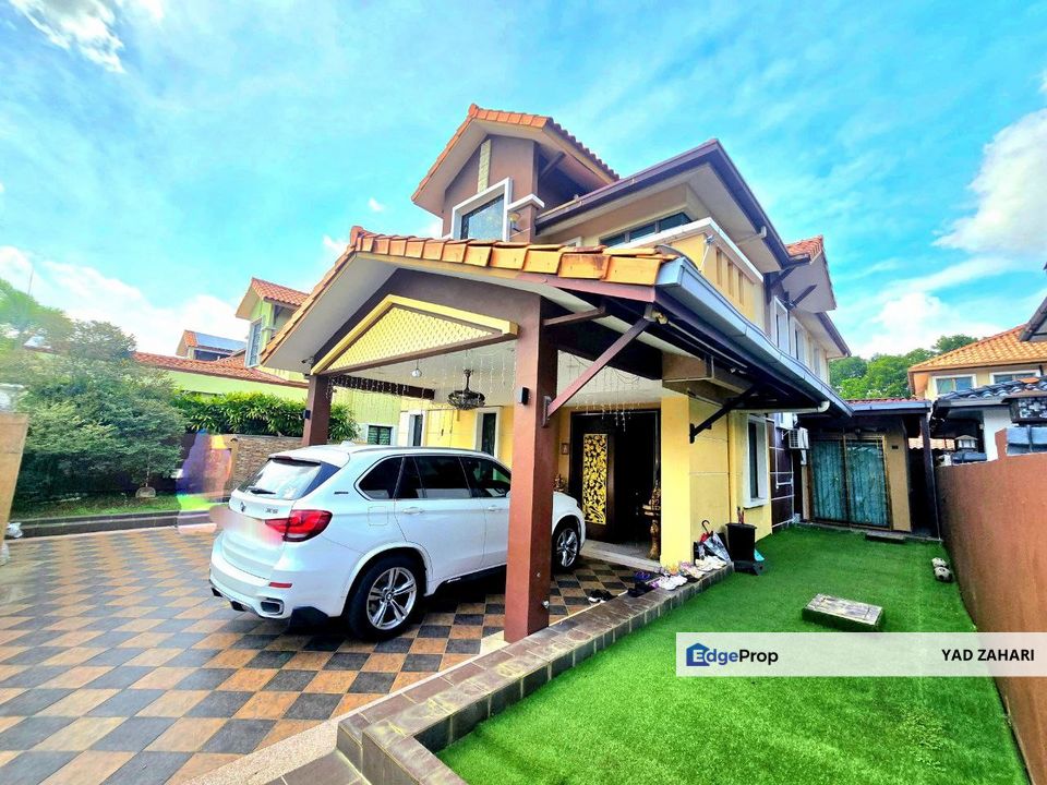 Jalan Aman Perdana, Klang | Bungalow 5 Bedrooms | RM1.17M - Renovated, Fully Furnished, Gated Guarded and Below MV, Selangor, Klang