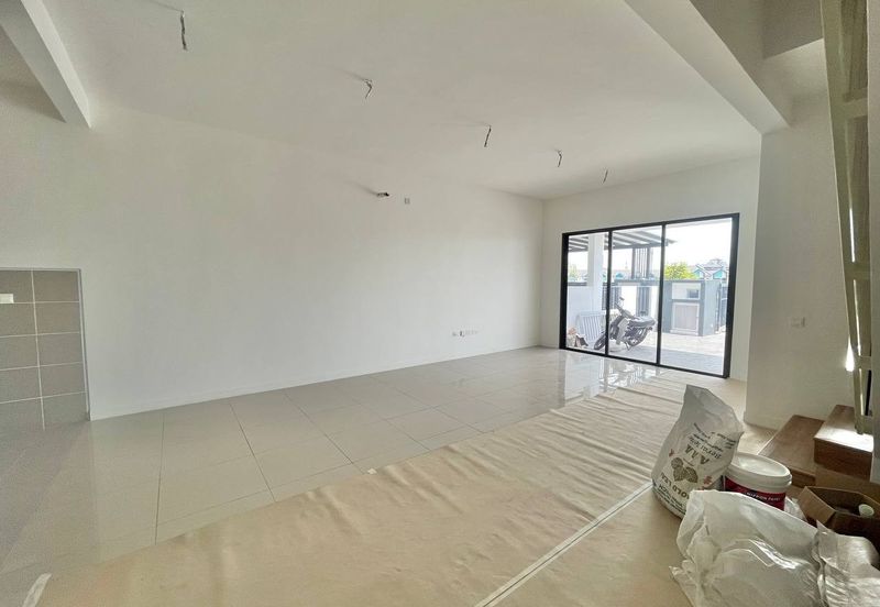 Serenia (Type Anira), Sepang | Double Storey Terrace 4 Bedrooms | RM790K - Facing Open, New Unit & Freehold Individual Title
