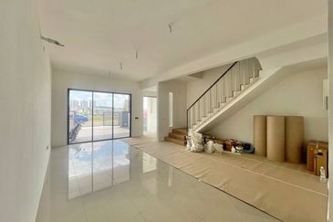 Serenia (Type Anira), Sepang | Double Storey Terrace 4 Bedrooms | RM790K - Facing Open, New Unit & Freehold Individual Title