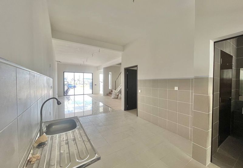 Serenia (Type Anira), Sepang | Double Storey Terrace 4 Bedrooms | RM790K - Facing Open, New Unit & Freehold Individual Title