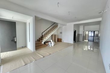 Serenia (Type Anira), Sepang | Double Storey Terrace 4 Bedrooms | RM790K - Facing Open, New Unit & Freehold Individual Title