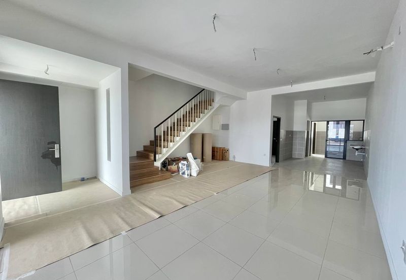 Serenia (Type Anira), Sepang | Double Storey Terrace 4 Bedrooms | RM790K - Facing Open, New Unit & Freehold Individual Title