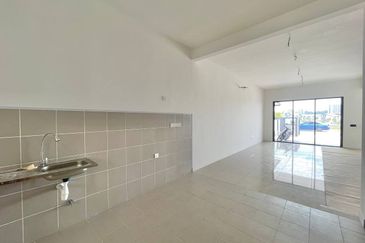 Serenia (Type Anira), Sepang | Double Storey Terrace 4 Bedrooms | RM790K - Facing Open, New Unit & Freehold Individual Title