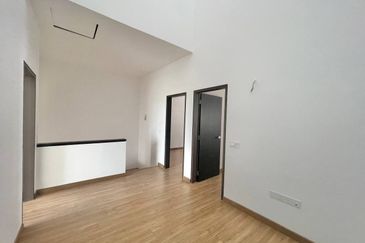 Serenia (Type Anira), Sepang | Double Storey Terrace 4 Bedrooms | RM790K - Facing Open, New Unit & Freehold Individual Title