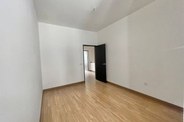 Serenia (Type Anira), Sepang | Double Storey Terrace 4 Bedrooms | RM790K - Facing Open, New Unit & Freehold Individual Title