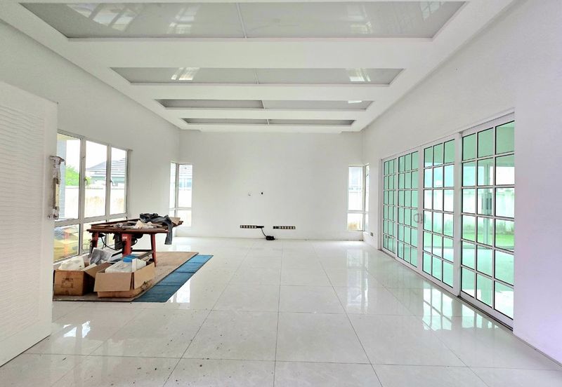 Putra Hill Residency