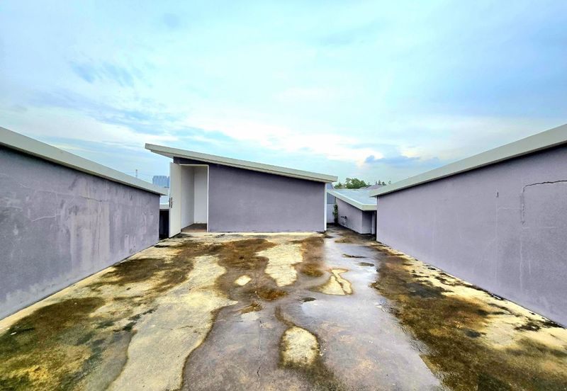 Putra Hill Residency