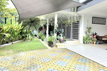 Jalan Kolam Air Lama C 