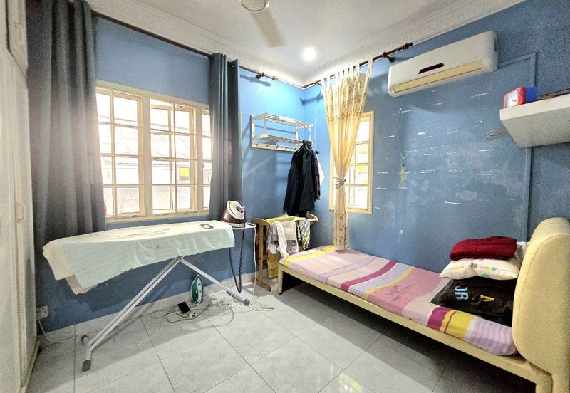 Jalan Kolam Air Lama C 