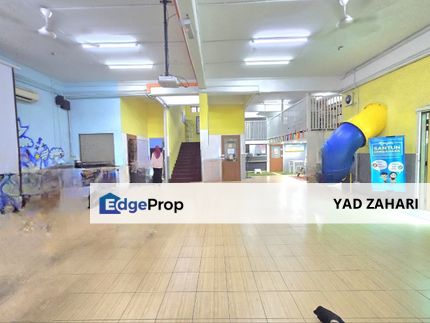 Taman Ampang Utama, Ampang | 3-Storey Bungalow 10 Rooms | RM3.2M - Suitable for School or Office and Big Built Up, Selangor, Ampang