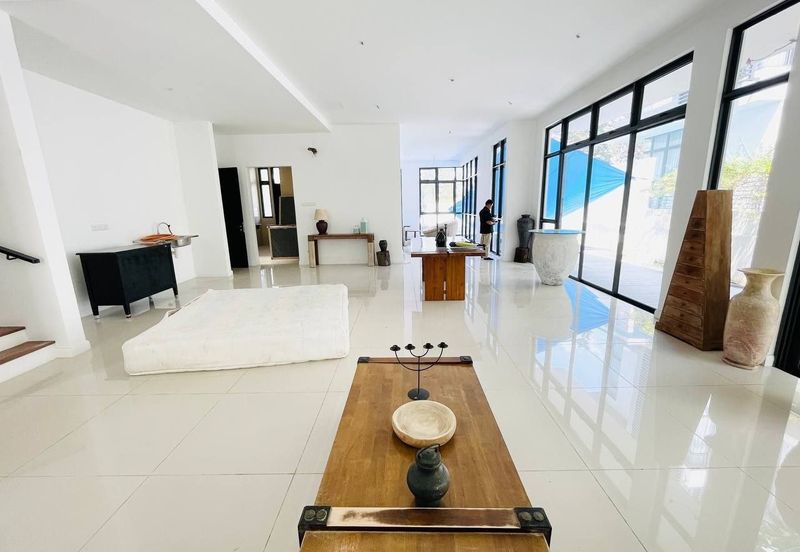 Augusta Residence, Presint 12