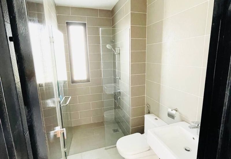 Augusta Residence, Presint 12