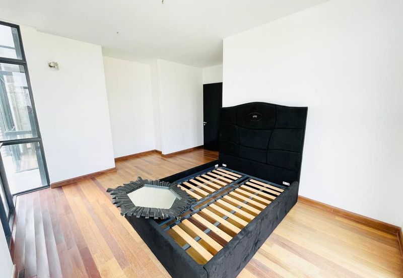 Augusta Residence, Presint 12