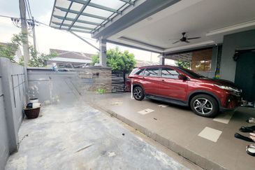 Jalan SP 8 @ Bandar Saujana Putra
