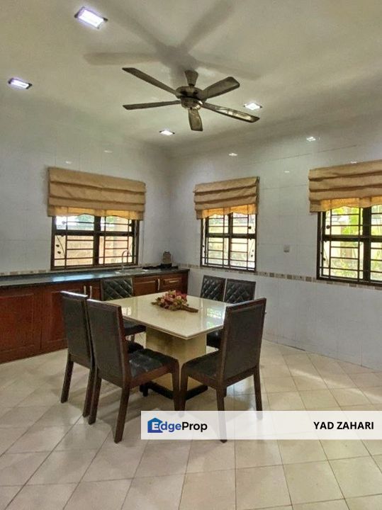 D'Cempaka, Seksyen 9, Bangi | Double Storey Semi-D 6 Bedrooms | RM1.25M - Nearby Masjid Hasanah with 6 Bedrooms & Gated Guarded , Selangor, Bangi