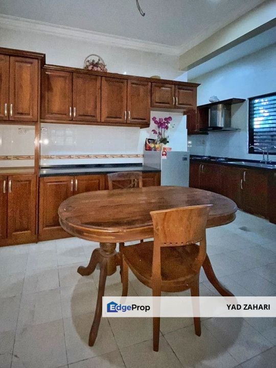 D'Cempaka, Seksyen 9, Bangi | Double Storey Semi-D 6 Bedrooms | RM1.25M - Nearby Masjid Hasanah with 6 Bedrooms & Gated Guarded , Selangor, Bangi