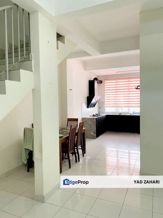 Taman Bentara, Telok Panglima Garang | Double Storey Terrace 4 Bedrooms | RM399K - Low Density, Malay Reserved & Partial Furnished, Selangor, Telok Panglima Garang