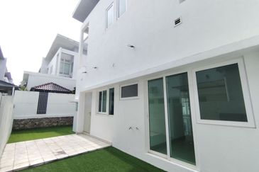 Clover Garden Residences