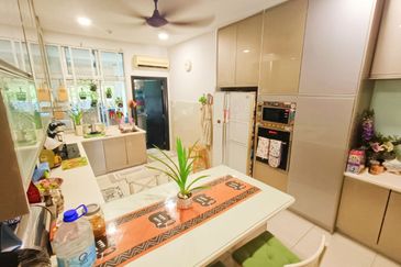 Perdana Lakeview East