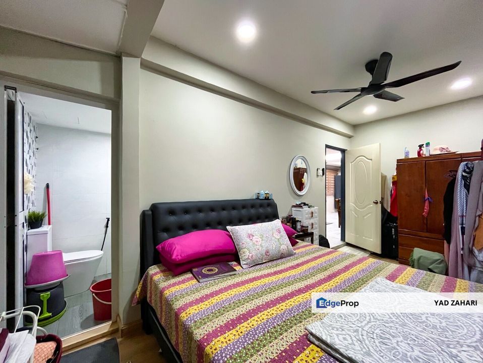 Taman Bukit Saga, Shah Alam | Double Storey Terrace 4 Bedrooms | RM680K - Renovated, Kitchen Extended and Nearby Amenities, Selangor, Shah Alam