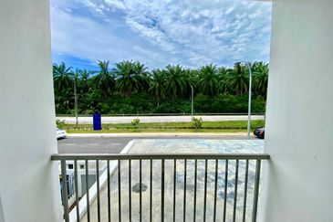 Laman Sutera Seksyen U15, Shah Alam | Double Storey Semi D 5 Bedrooms | RM850K - Facing Open, Non Bumi lot & Peace Environment