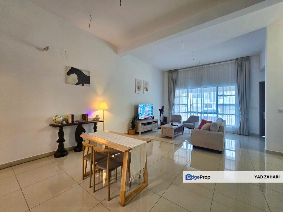 Maple Residence, Cyberjaya | Double Storey Terrace 4 Bedrooms | RM1.07M - Freehold, Non Bumi lot, Easy Access to Highway & Spacious, Selangor, Cyberjaya