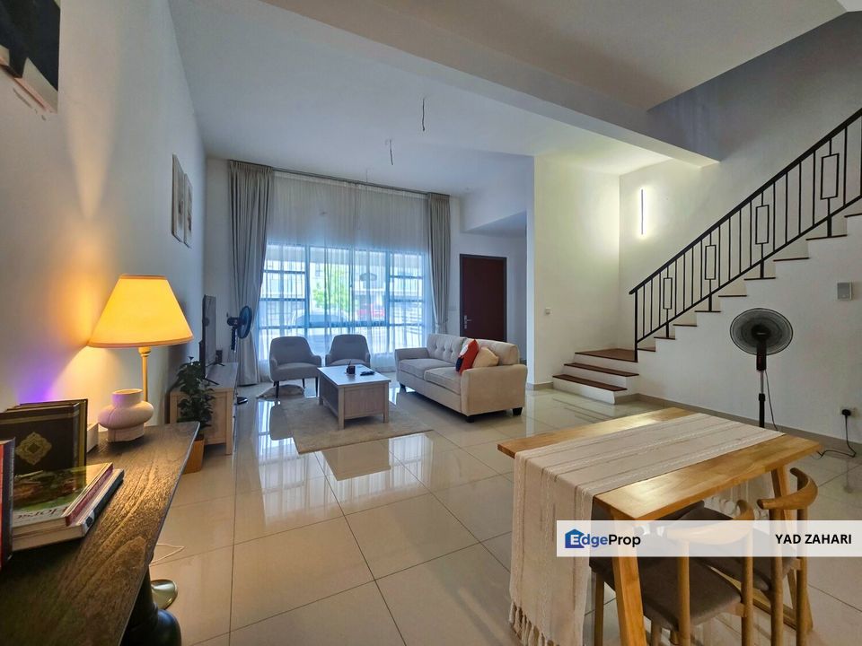Maple Residence, Cyberjaya | Double Storey Terrace 4 Bedrooms | RM1.07M - Freehold, Non Bumi lot, Easy Access to Highway & Spacious, Selangor, Cyberjaya