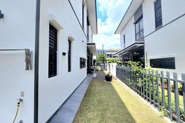 Dremien @ Eco Ardence