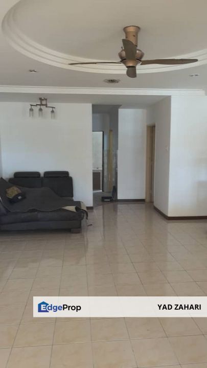 Subang Impian, Shah Alam | Double Storey Terrace 4 Bedrooms | RM520K - Gated Guarded, Facing Open and Renovated, Selangor, Subang