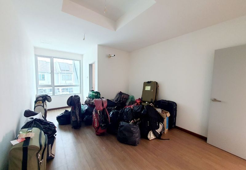 Tropicana Aman Bayan Residences