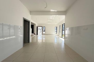 Casablanca 1 @ Alam Impian