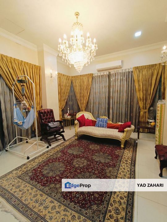 Pinggiran Ukay, Ampang | 3.5 Storey Bungalow 6 Bedrooms | RM4.6M - Beautifully Renovated, Private Lift and Pool, Gated Guarded and Freehold, Selangor, Ulu Kelang