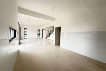 Casablanca 1 @ Alam Impian