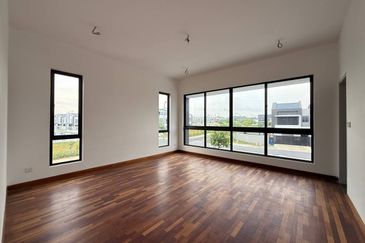 Casablanca 1 @ Alam Impian