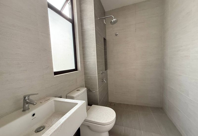 Casablanca 1 @ Alam Impian