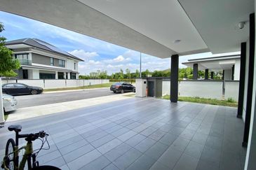 Freesia Residences @ Tropicana Aman